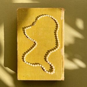 Simple Vintage 1950s Single Strand Pearl Necklace